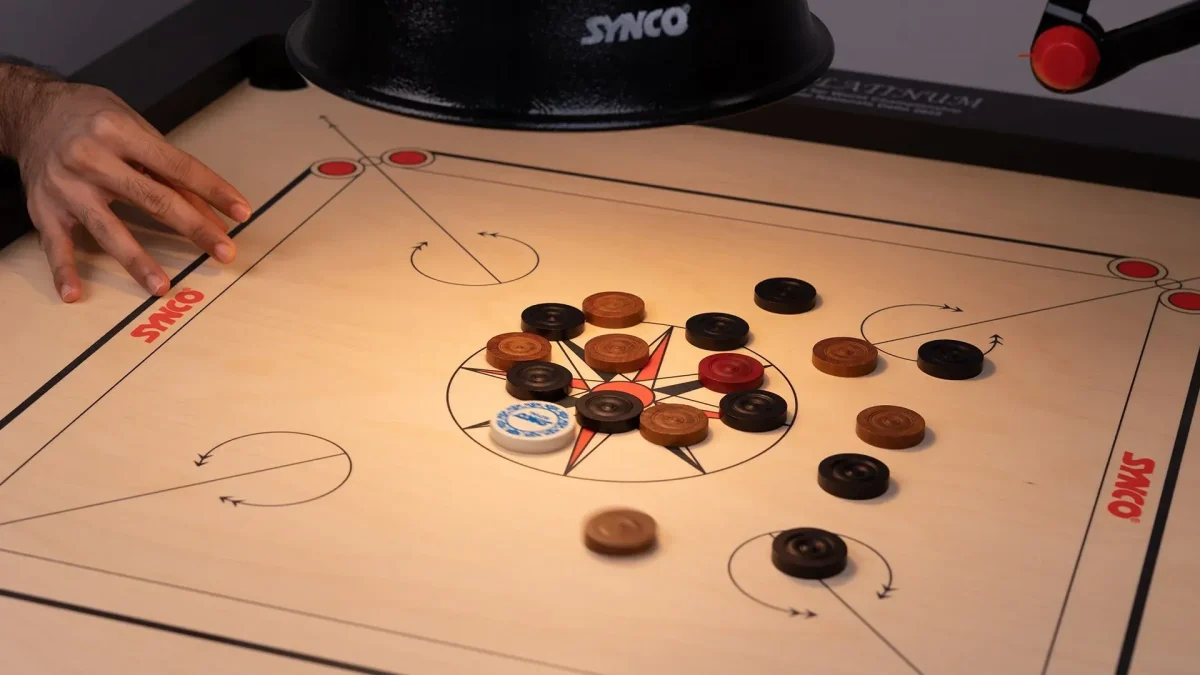 How to Play the Carrom Board Game for Complete Beginners